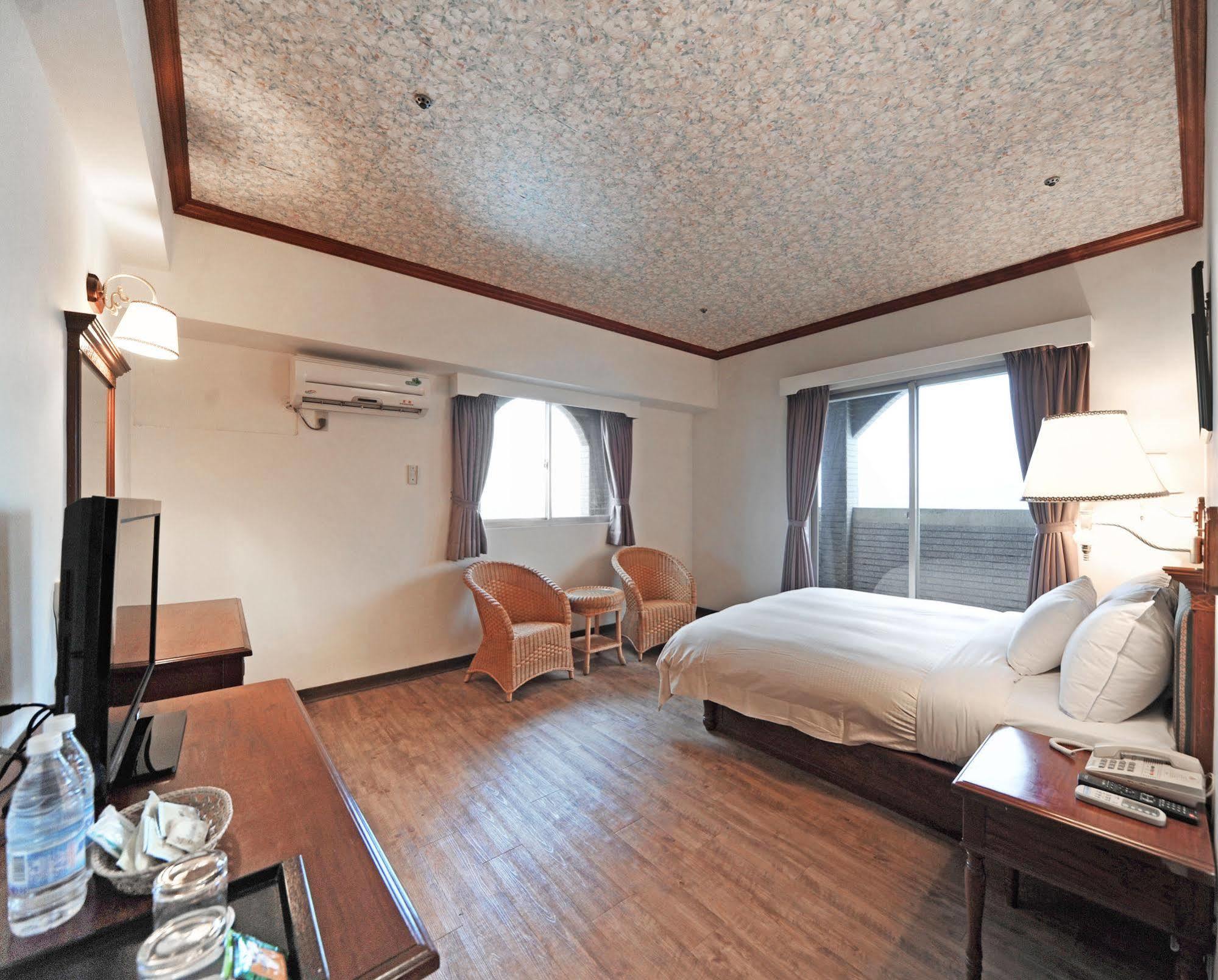Kenting Holiday Hotel Kota Tua Kota Tua Hengchun Bagian luar foto